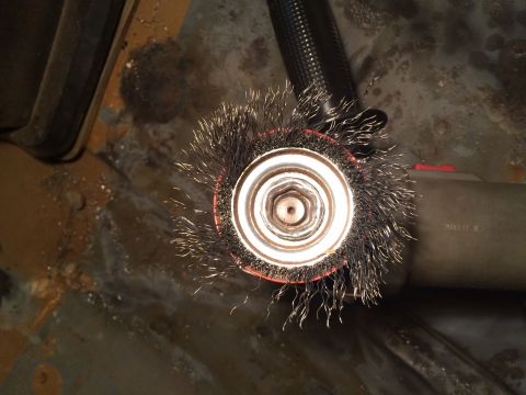 1991 Ford Bronco - Cheap wire wheel after running at/above its duty cycle.