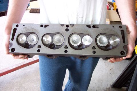 1968 Ford F-100 - Here's a mighty heavy head.