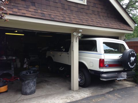 1989 Ford Bronco - And THAT's why I can't put a lift on her. I need a bigger barn!