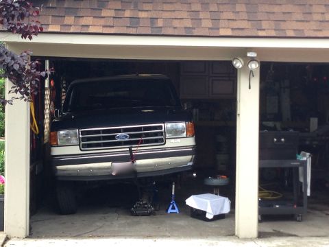 1989 Ford Bronco - Turned around to do the driver's side.