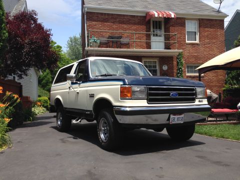 1989 Ford Bronco - All finished. Still has the smooth ride but also has the vibration at speed. Brakes are amazing. Night and day from stock rotors and pads.
