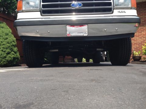 1989 Ford Bronco - I had replaced the TRE's and just upgraded to bigger tires. So I wanted to assure a longer life of the steering system by absorbing some of…