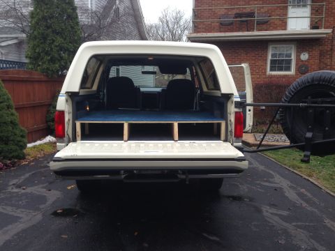 1989 Ford Bronco - Carpet, cut and tacked down.