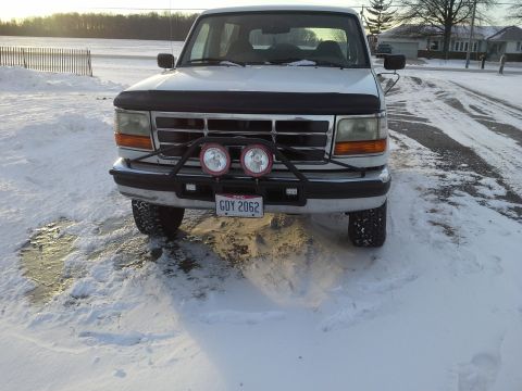 1996 Ford Bronco photo