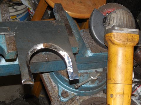 1993 Ford Bronco - 3 months of soaking in at least 4 flavors of penetrating oil, and I've managed to separate 2 of the sleeves. Today, I got fed up, and built…