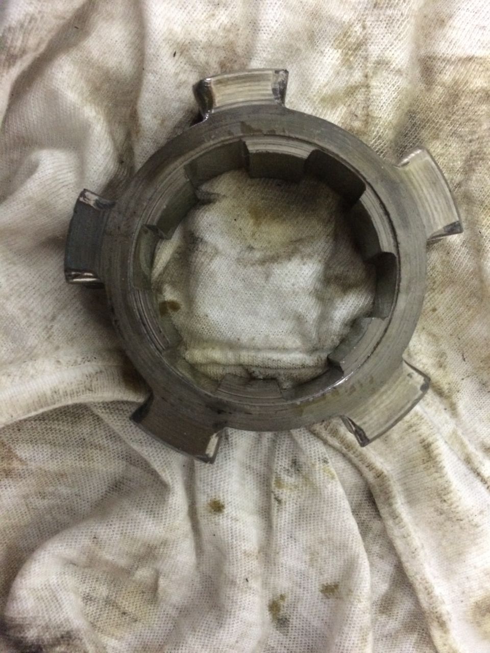 1975 Shovelhead four speed transmission countershaft clutch second gear side