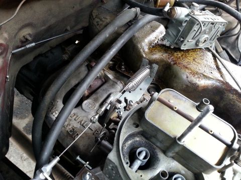 1981 Ford Bronco - My personalized return spring setup.
