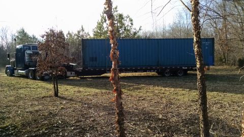 2004 Land Rover Land Rover - The weather has been reasonably dry for a few days now, so I called a container company & ordered a 40' single-end. The driver had a little…