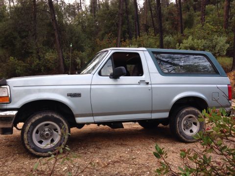 1996 Ford Bronco photo