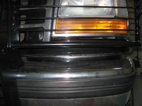 1995 Ford Bronco - Driver's Side Close-up.1