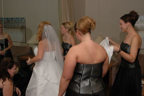 1985 Ford Crown Victoria LTD - Bride and bridesmaids are getting ready for the wedding ceremony.