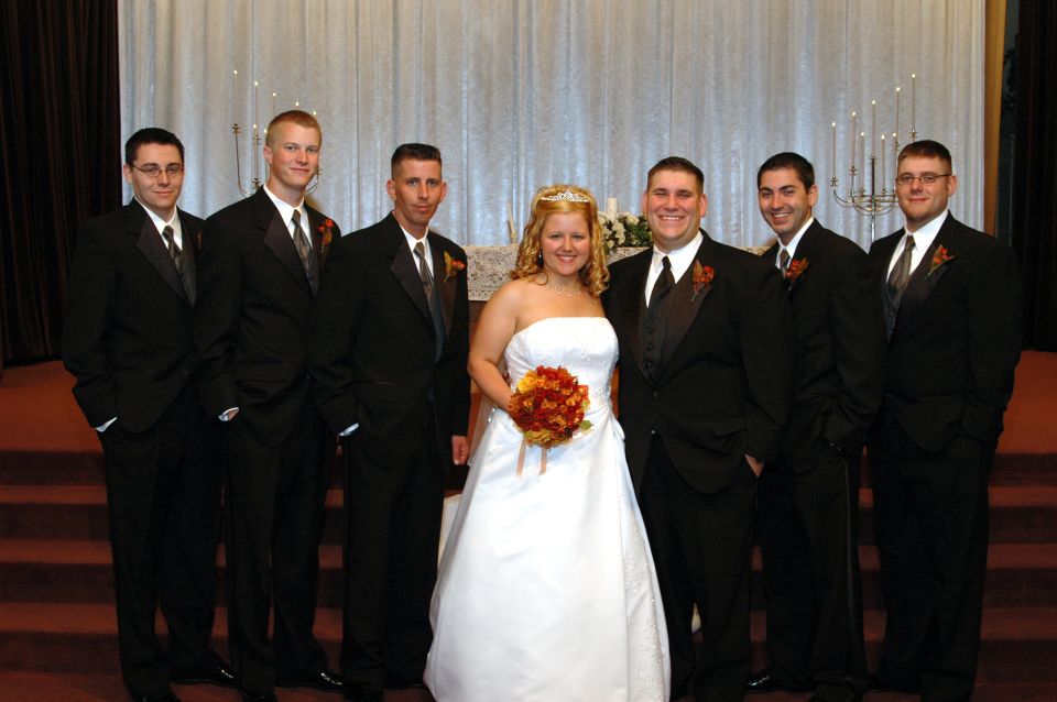 Wedding party posing for a photo