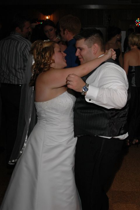 Couple dancing at a wedding reception