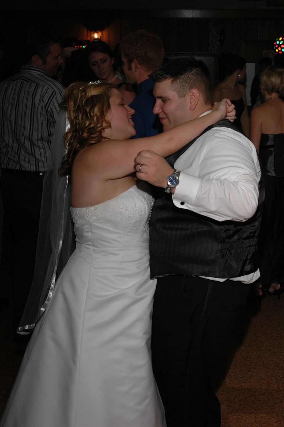 Couple dancing at a wedding reception