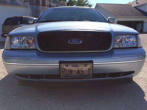 2003 Ford Crown Victoria photo