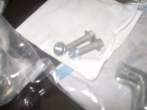 2004 Ford Crown Victoria - Rear Swaybar Bracket bolts