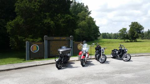 2014 Victory Touring Cruiser photo