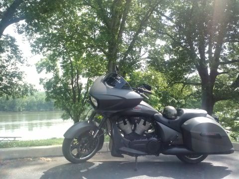 2014 Victory Touring Cruiser photo