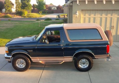 1995 Ford Bronco photo