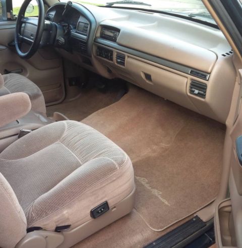 1995 Ford Bronco photo