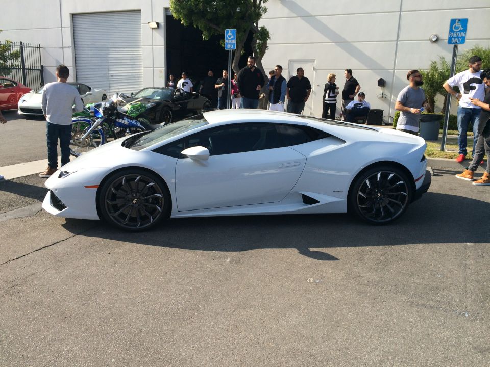 White Lamborghini Huracan side view