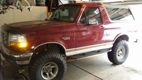 1996 Ford Bronco - driver again