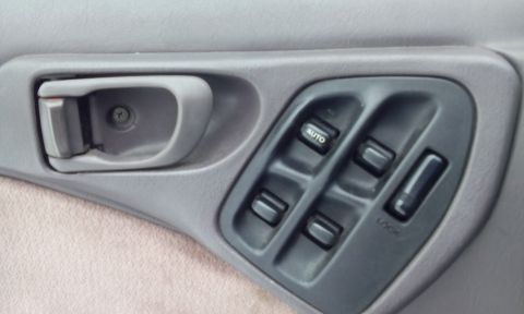 1996 Subaru Legacy photo
