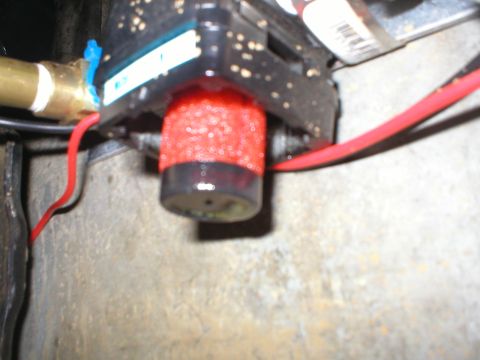 1978 Ford Bronco - The filter is full of oil....from my York.