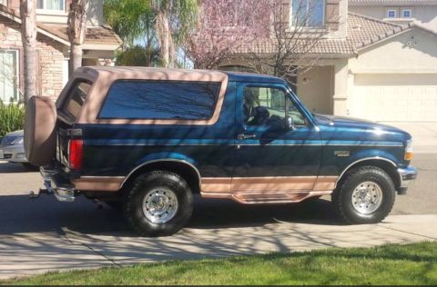 1995 Ford Bronco photo