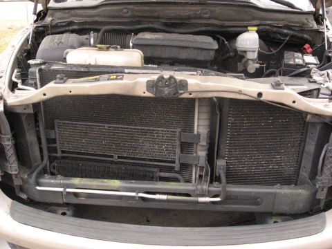 2004 Dodge Ram 1500 - This is the first time I've ever seen a setup like this. Instead of the A/C condensor being in front of the radiator th…