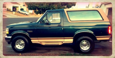 1995 Ford Bronco photo