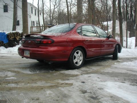 1998 Ford Taurus photo