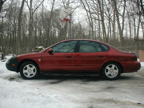 1998 Ford Taurus photo