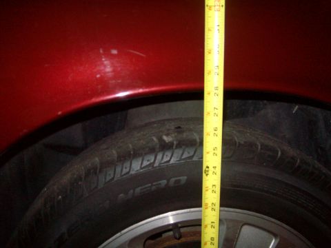 2004 Ford Crown Victoria - Nice size gap