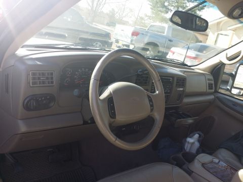 2001 Ford Excursion photo