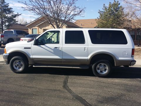 2001 Ford Excursion photo
