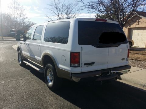 2001 Ford Excursion photo
