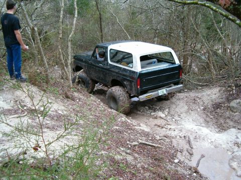 1991 Ford Bronco - This Bronco appears to be from the late 1970s, not the 1990s as the registry suggests.