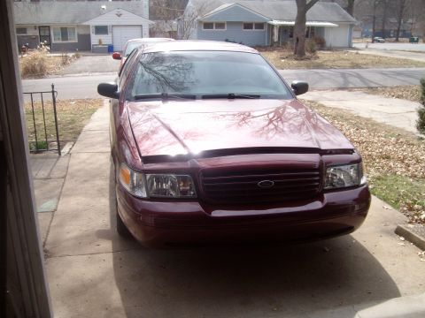 2004 Ford Crown Victoria - Pulled out for Spring Cleaning
