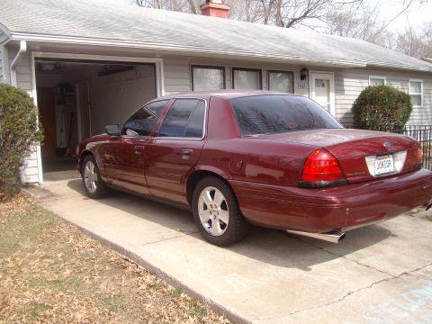 2004 Ford Crown Victoria - Going to try to fix the rear tail light trim.
