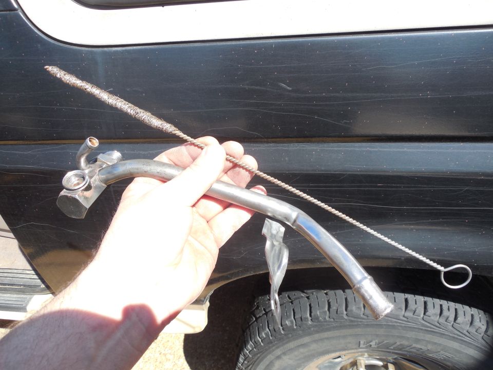 This bore brush used to be fluffy, and the heater outlet pipe [url=https://www.amazon.com/dp/B00809UPN0/]Motorcraft KT-81[/url] used be rusty inside.
GO TO THE PREVIOUS PIC...

http://www.fourdoorbronco.com/board/showthread.php?t=5230