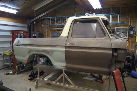 1979 Ford Bronco - A few dings here and there but absolutely no rust to be found! welded up spare tire holder holes I think they cause to much damage to quart…