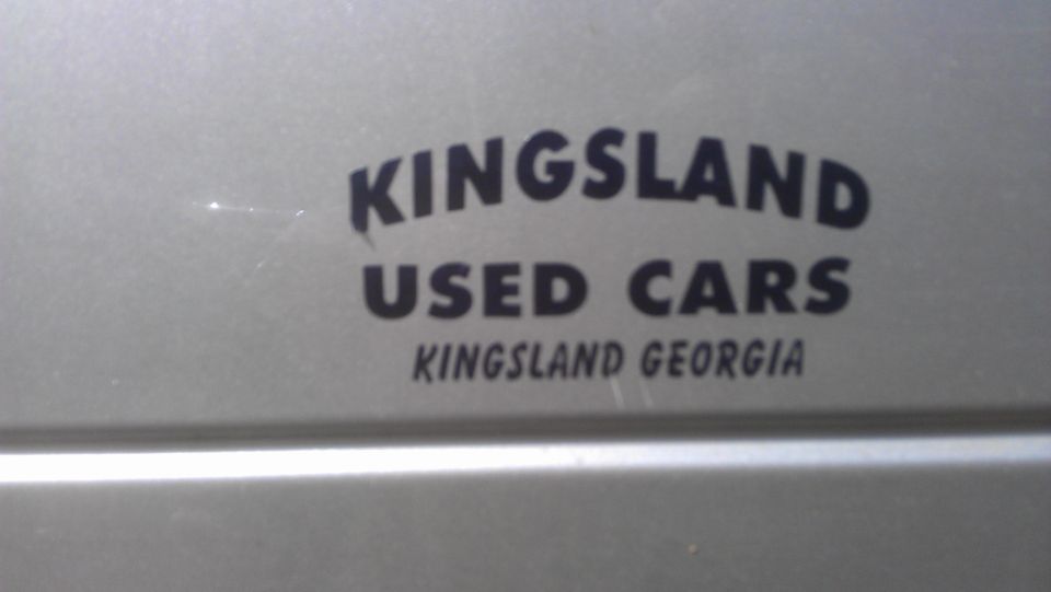 Kingsland Used Cars decal with Kingsland Georgia text