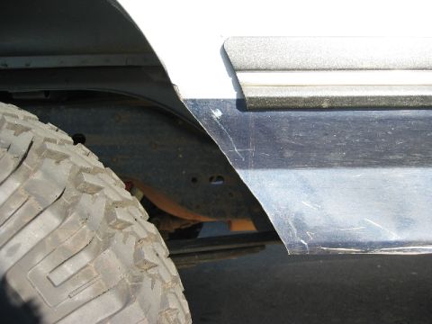 1989 Ford Bronco - front edge of rear fender