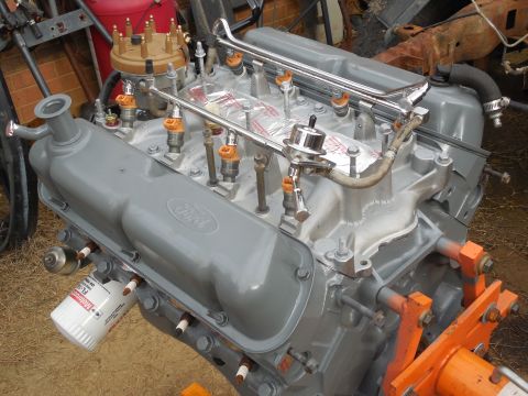 1993 Ford Bronco - Forecast for rain, so it's buttoned up, and it'll have a BBQ cover thrown over it. [url=https://www.supermotors.net/registry/media/1048202]…