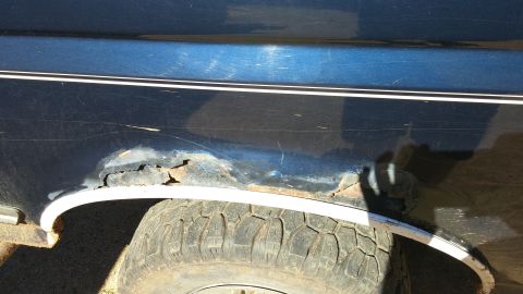 1990 Ford Bronco - The Major rust area. Everywhere else is good. Other side is the same.