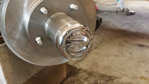 1978 Ford Bronco - A close-up view of a vehicle's hub assembly, showing the free-lock mechanism.