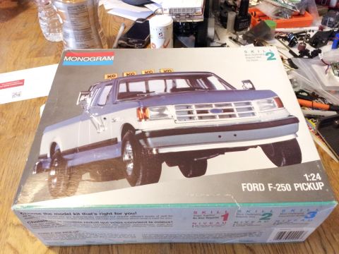 1995 Ford Bronco - Monogram Skill 2 model kit for a Ford F-250 Pickup truck, a blue and white illustration of the vehicle.