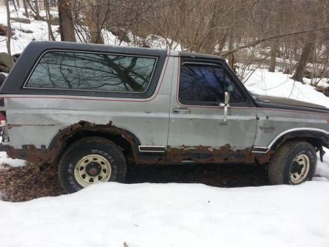 1986 Ford Bronco photo