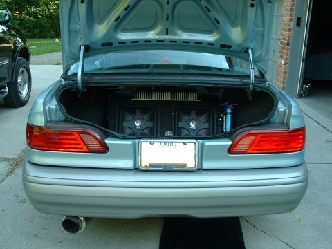 1992 Ford Taurus - subs, one amp, and cap that just looks cool and does nothing really